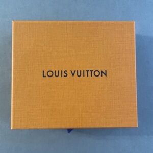Louis Vuitton box
